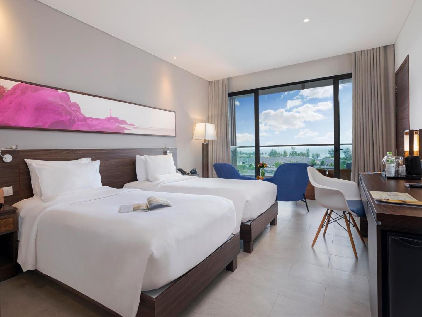 Курортный комплекс Novotel